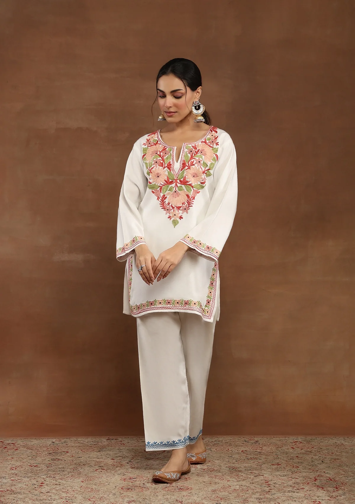 HOC Kasmira Aari Woollen Short Kurta - Healthber