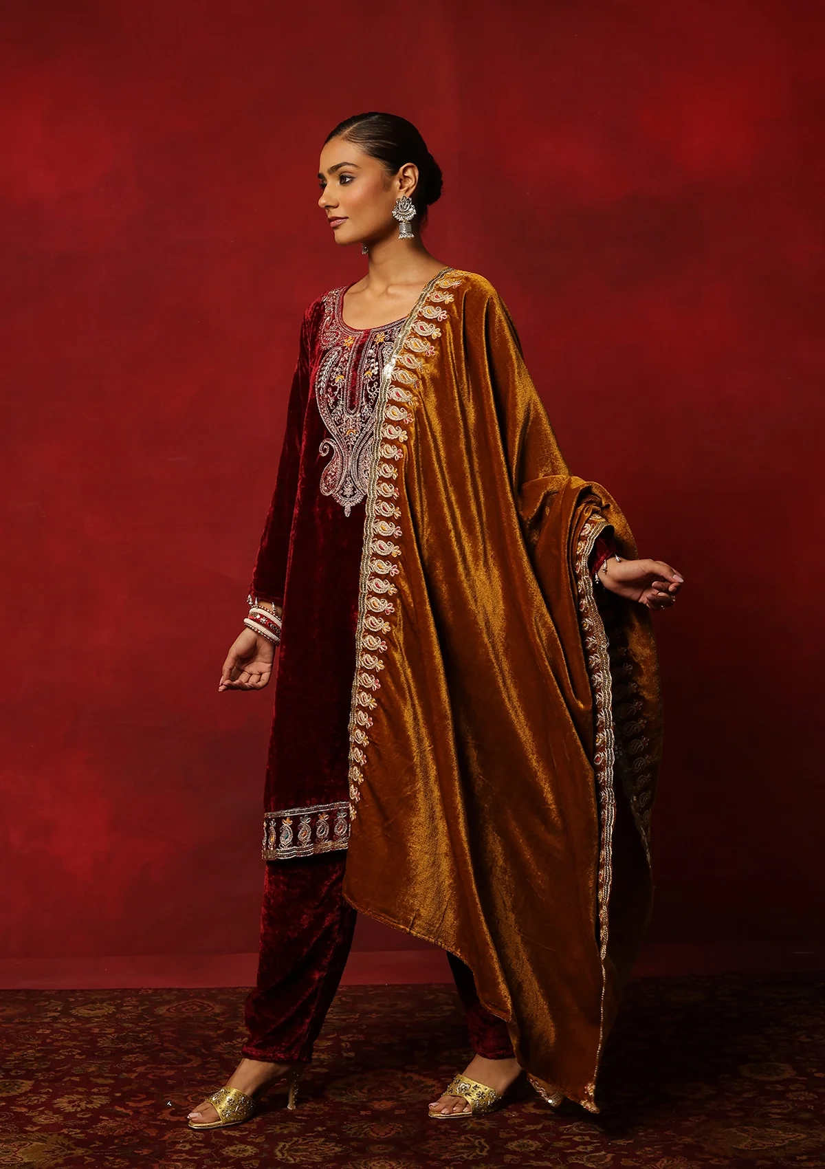 HOC Velvet Zari Embroidered With Sequins Women's Solid 3 PC Kurta Set-Maroon - Healthber