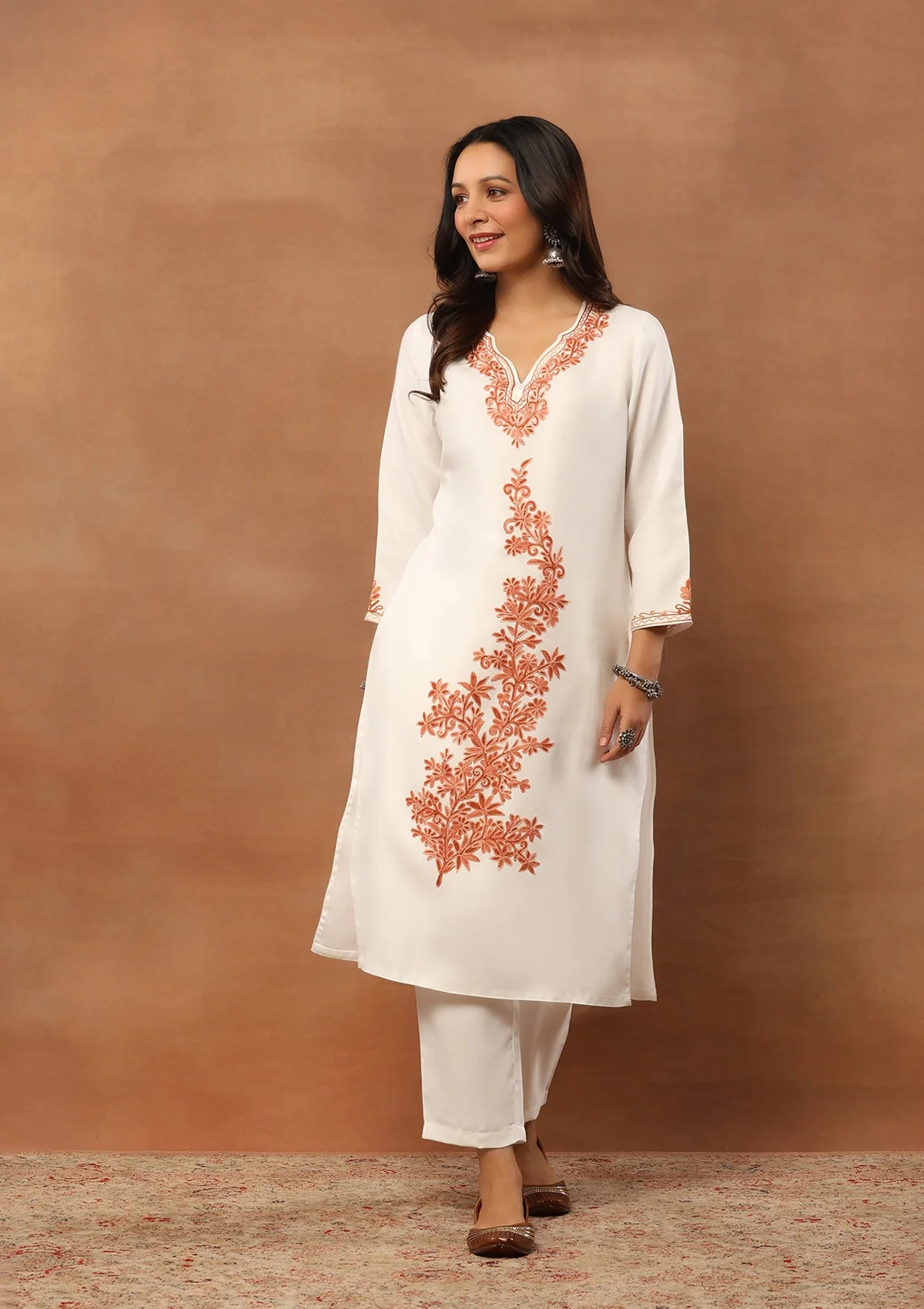 HOC Woollen Aari Embroidered Solid Women's 2 PC Long Kurta Set - White - Healthber