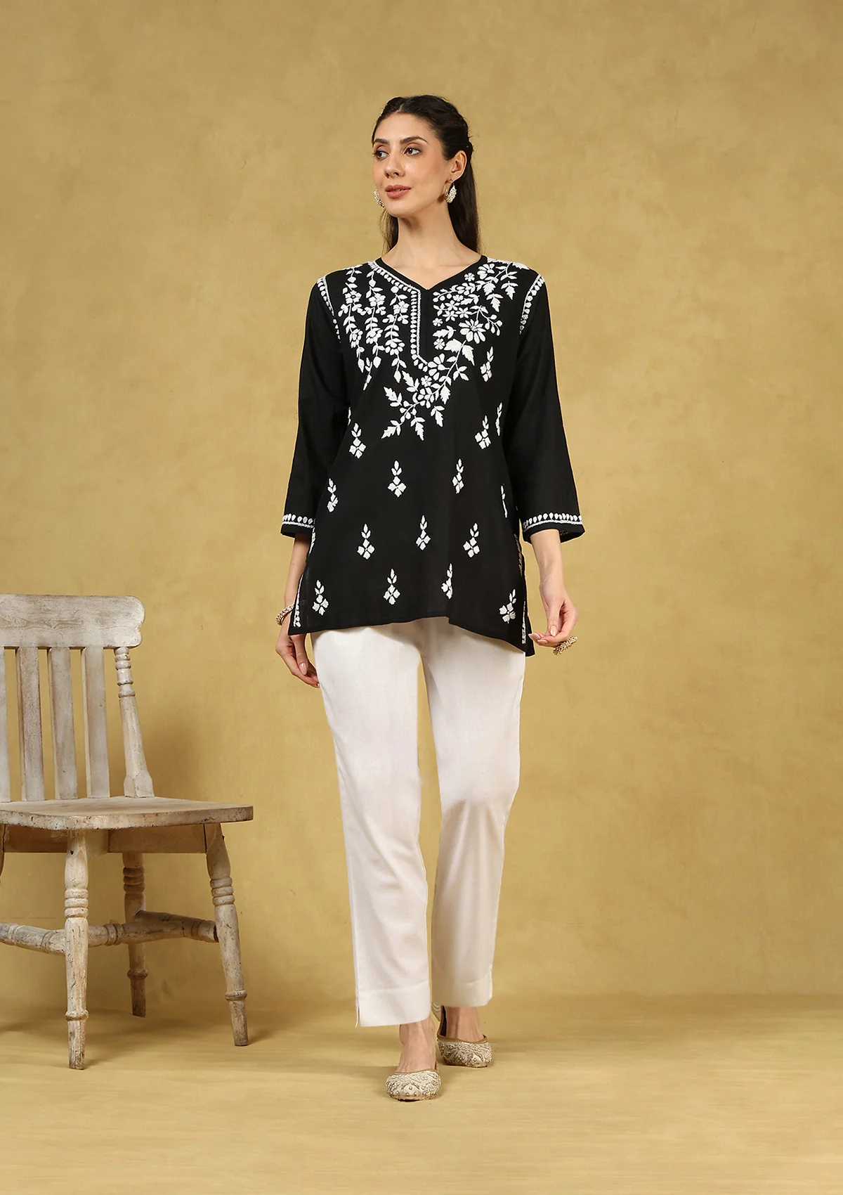 HOC Cotton Chikankari Solid Women's Short Kurta - Black - Healthber