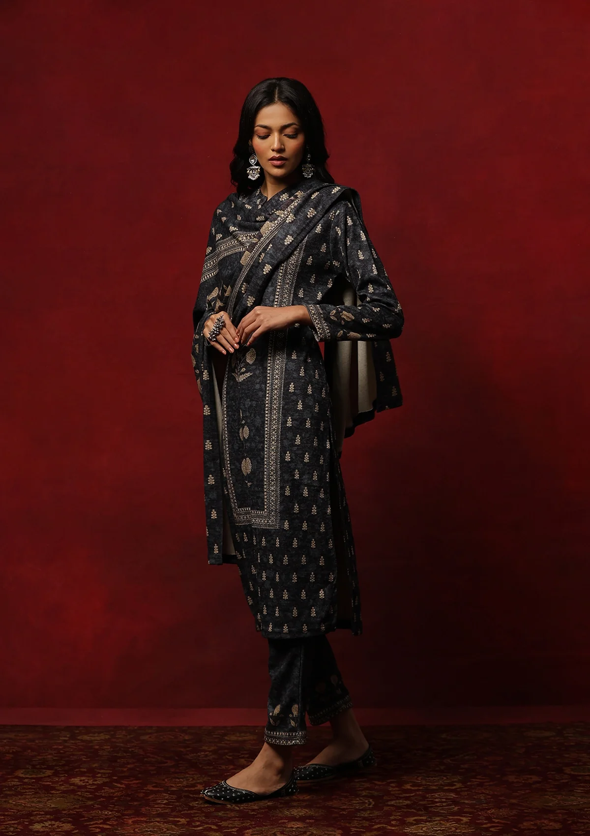 HOC Woollen Hand Embellished Printed Women's 3 PC Kurta Set -Dark Grey - Healthber