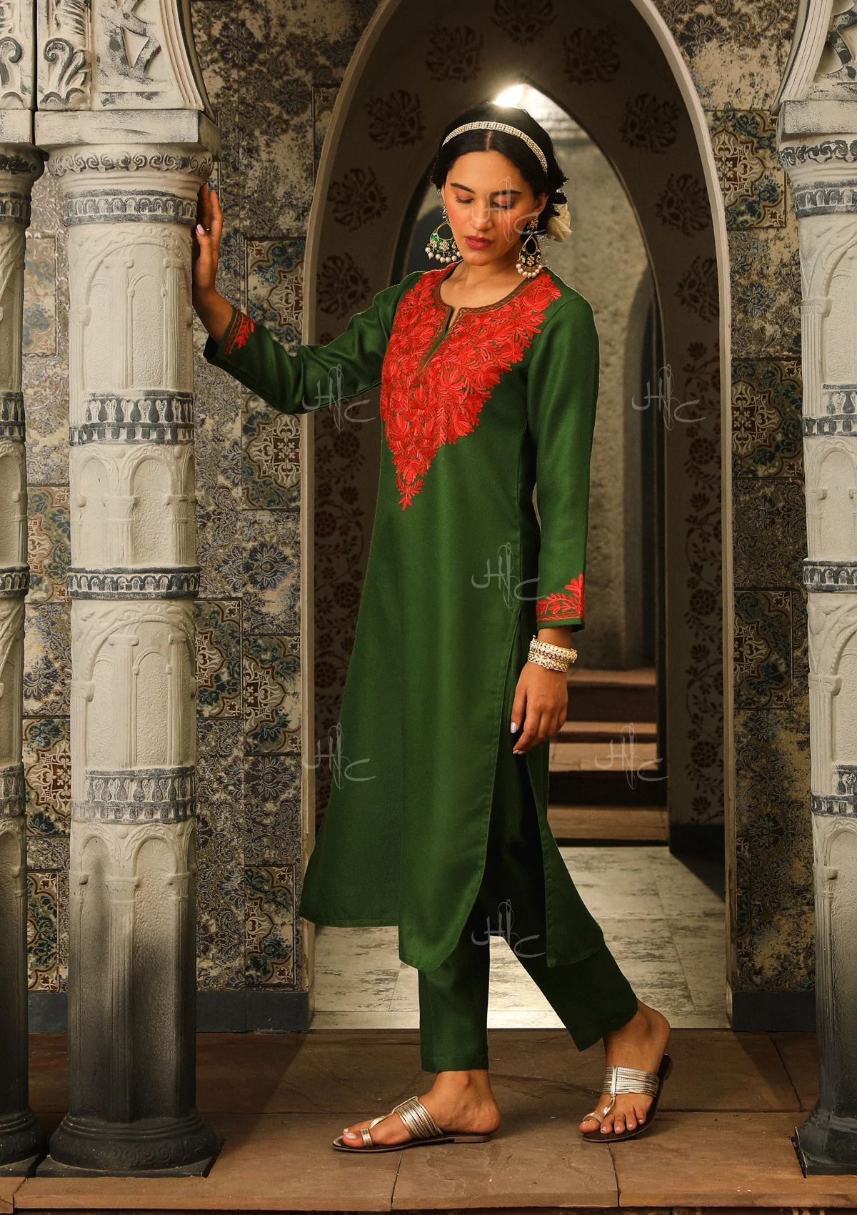 HOC Aari Woollen Straight Kurta Set- Green - Healthber