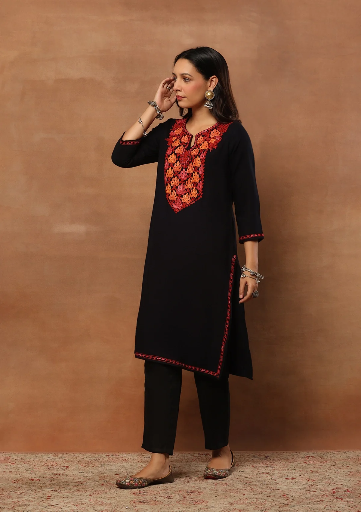 HOC Aari Embroidered Woollen Solid Women's Long Kurta - Black - Healthber