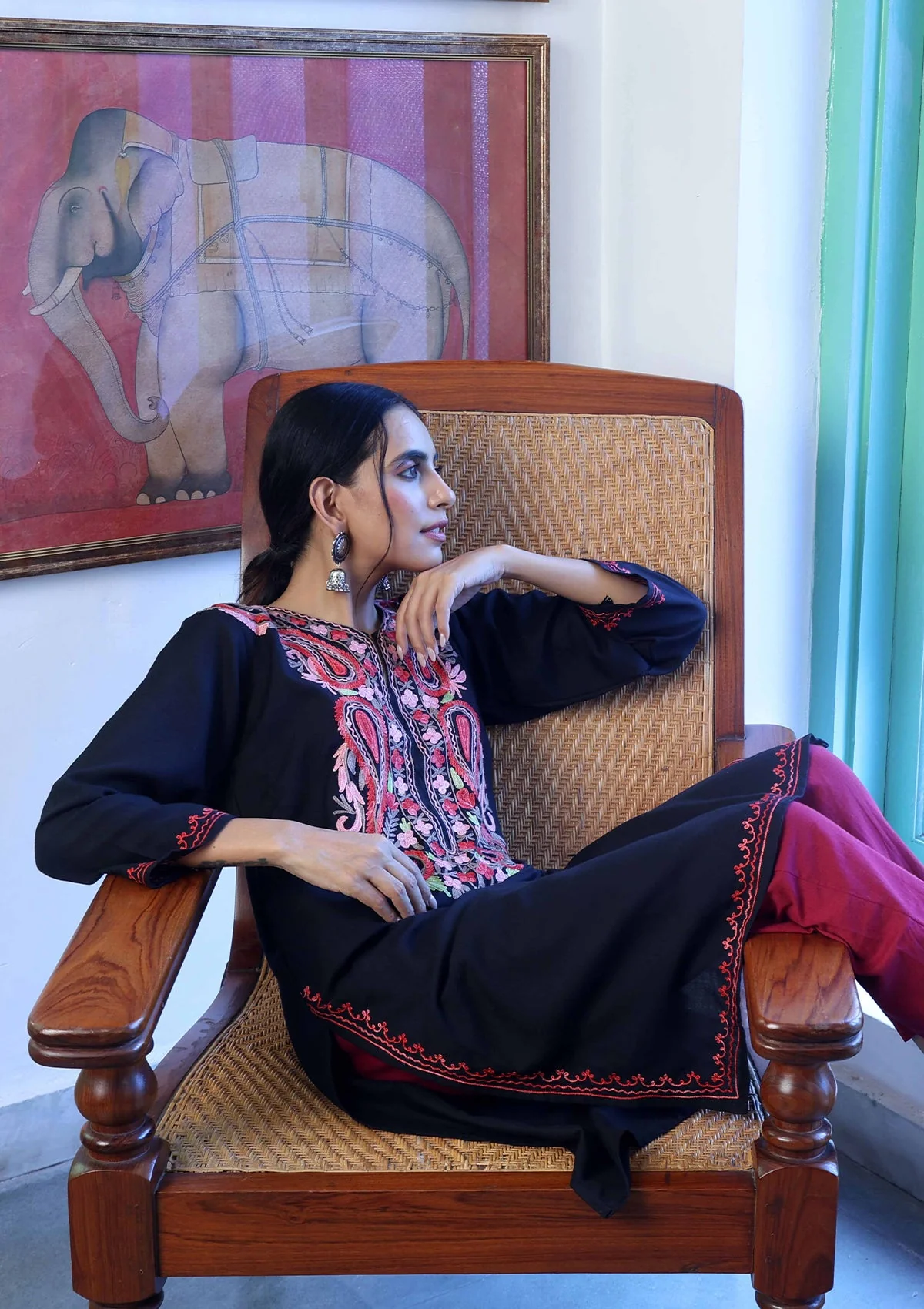 HOC Aari Embroidered Cotton Solid Women's Long Kurta - Black - Healthber