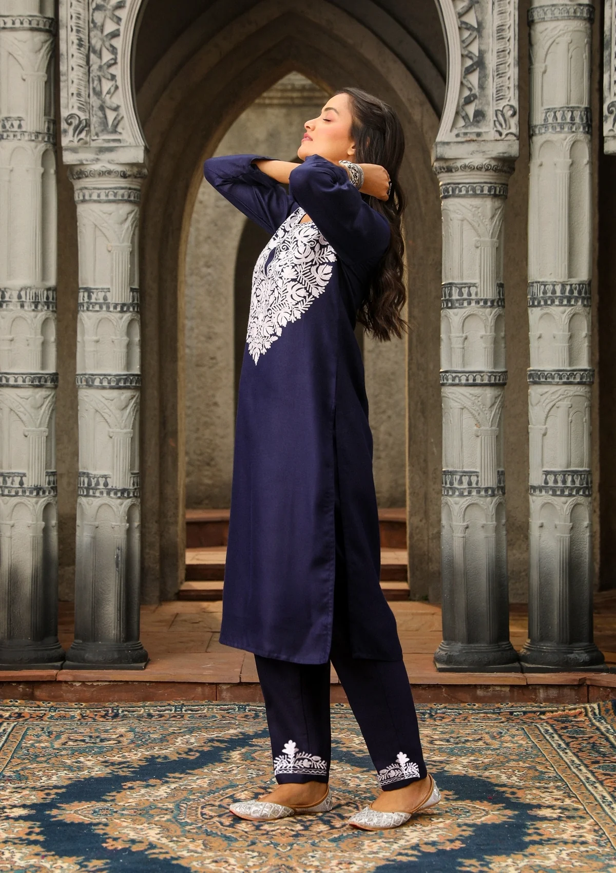 HOC Aari Woollen Straight Kurta Set - Healthber