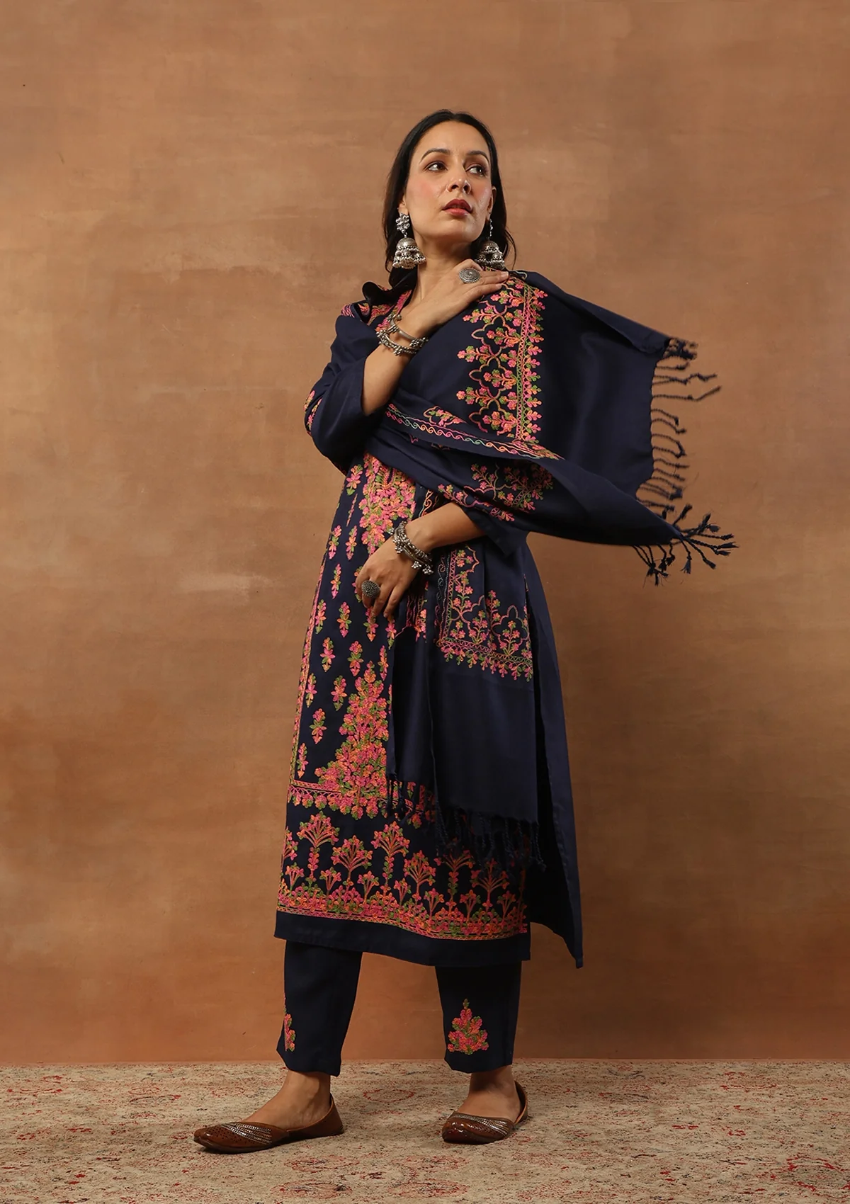 HOC Aari Woollen Straight Kurta Set with Dupatta-Blue - Healthber