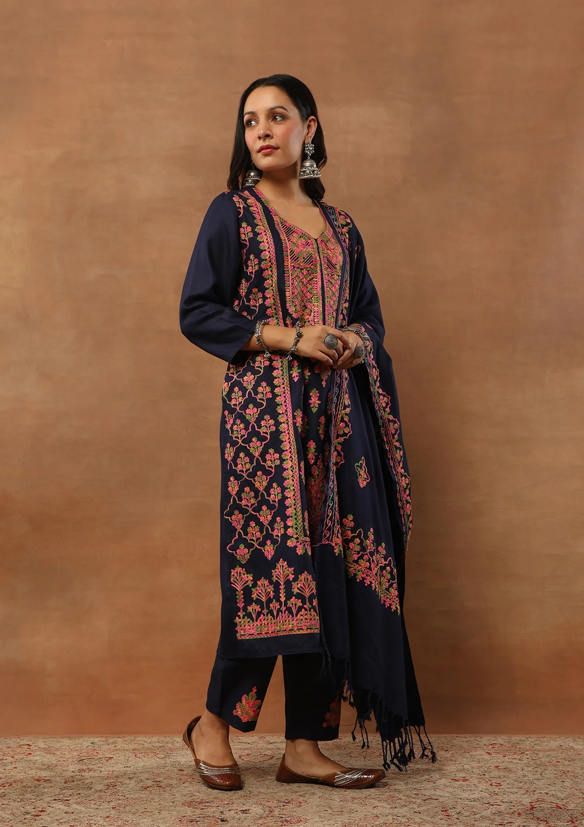 HOC Aari Woollen Straight Kurta Set with Dupatta-Blue - Healthber