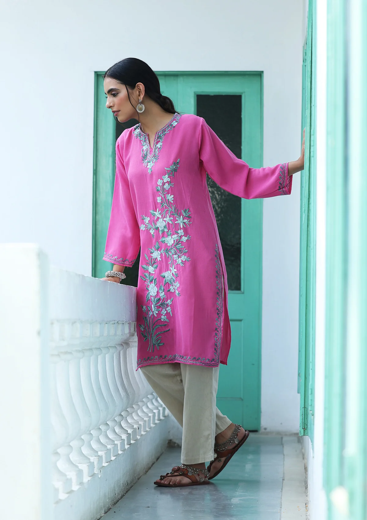 HOC Aari Embroidered Cotton Solid Women's Long Kurta - Pink - Healthber