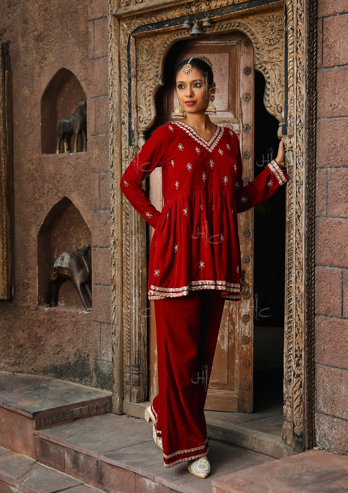 HOC Rumi Embroidered Velvet A-line Kurta Set - Healthber