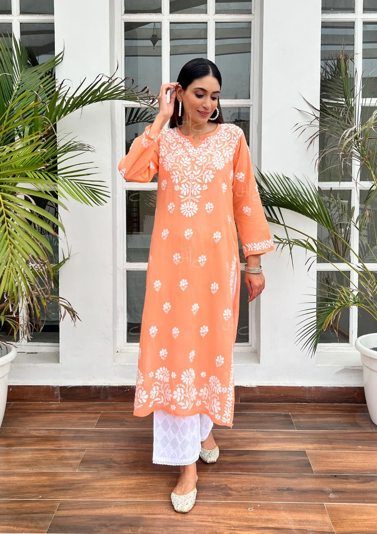 HOC Nida Chikankari Cotton Straight Kurta - Healthber