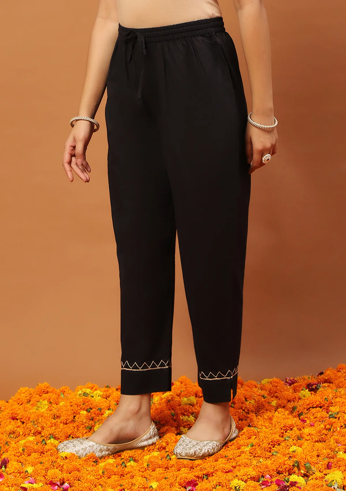 HOC Cotton Chikankari Gota Work Solid Women's 2PC Long Kurta Set -Black - Healthber