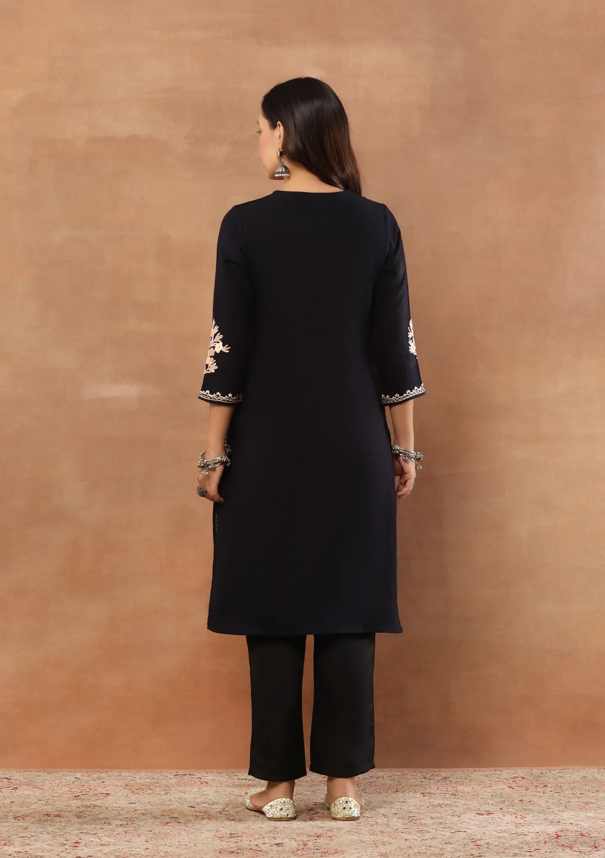 HOC Aari Embroidered Woollen Solid Women's Long Kurta - Black - Healthber