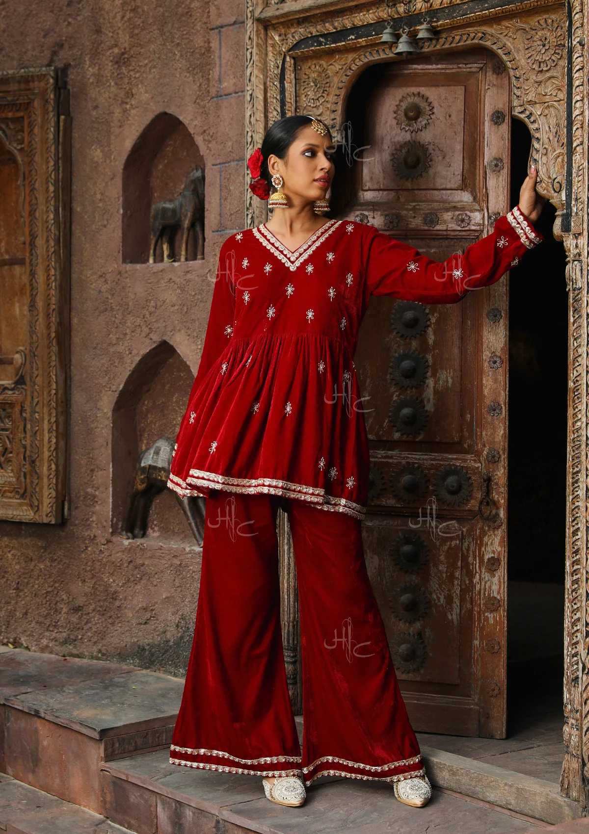 HOC Rumi Embroidered Velvet A-line Kurta Set - Healthber
