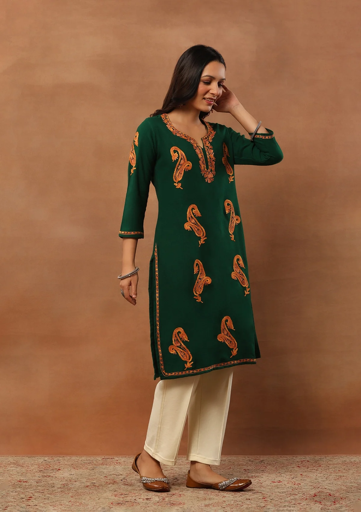HOC Aari Embroidered Woollen Solid Women's Long Kurta - Green - Healthber