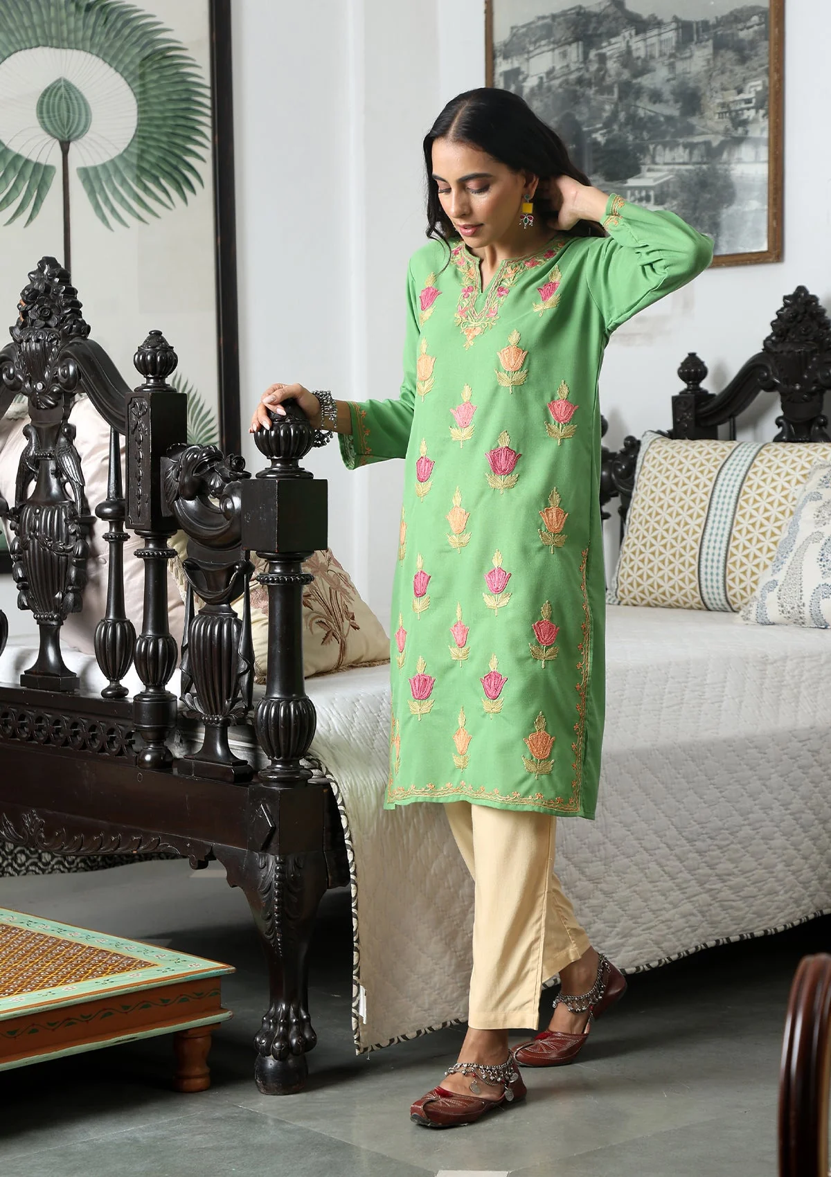 HOC Aari Embroidered Cotton Solid Women's Long Kurta - Green - Healthber