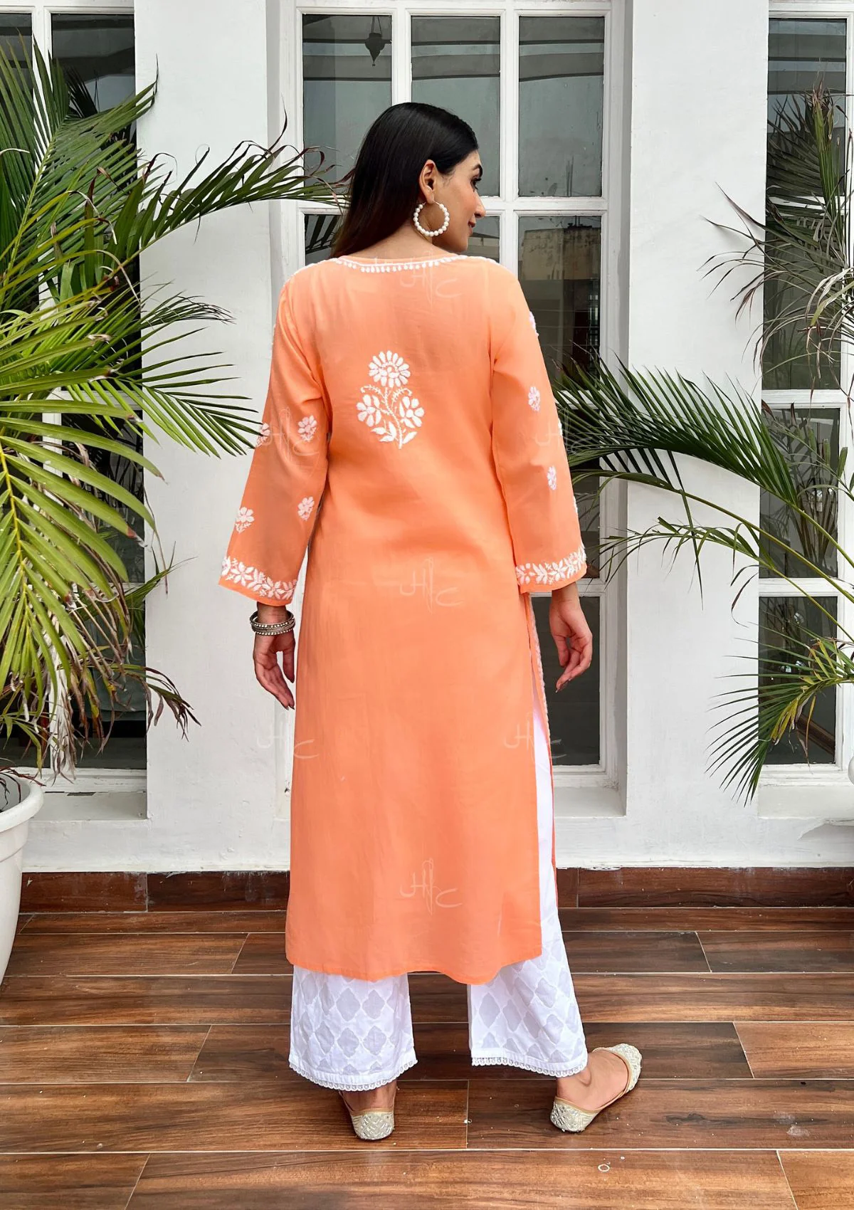 HOC Nida Chikankari Cotton Straight Kurta - Healthber